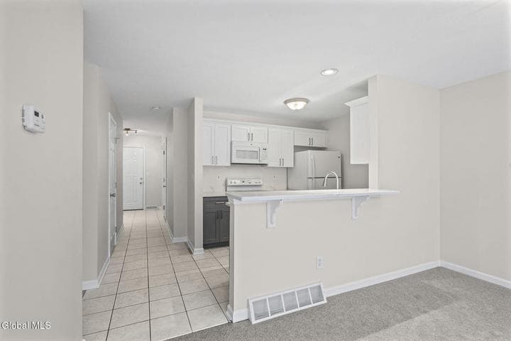 147 Harvard Road, Colonie, NY, photo 4