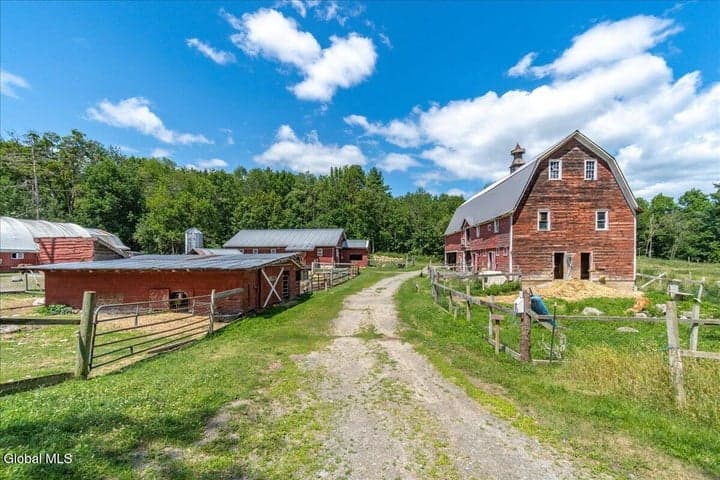 484 S Johnsburg Road, Thurman, NY