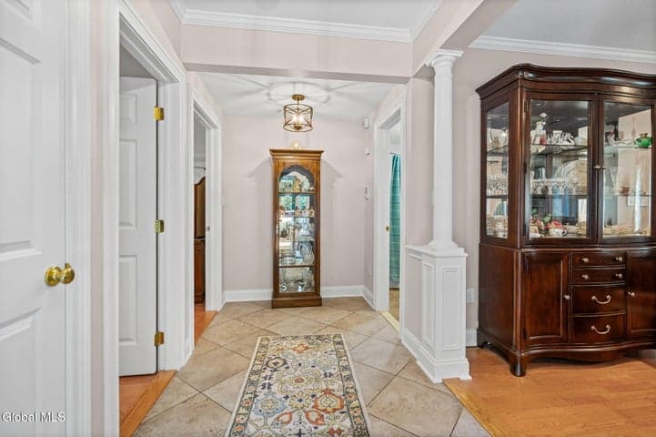2374 E Nott Street, Niskayuna, NY, photo 4
