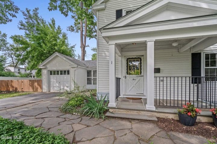 5 Woodridge Road, Delmar, NY, photo 2