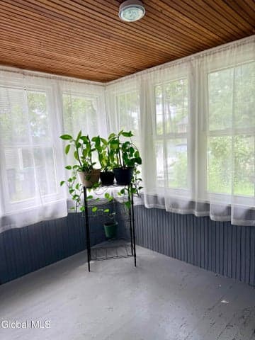 28 Lake Avenue, Nassau, NY, photo 3