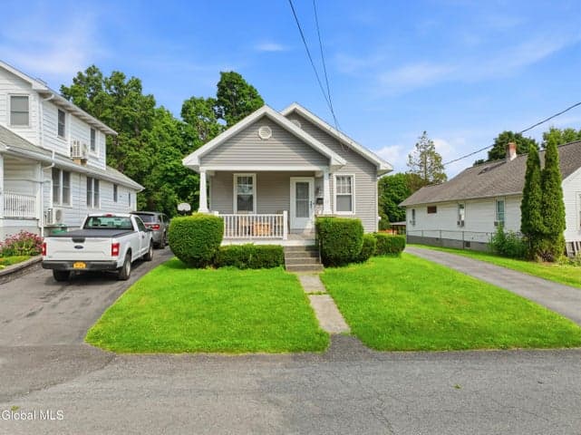 19 Grove Avenue, Latham, NY