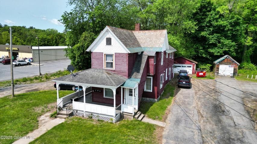 100 Saratoga Avenue, South Glens Falls, NY, photo 5