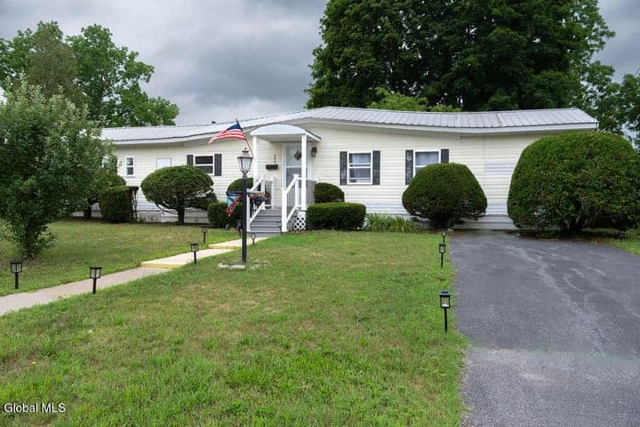 309 Ash Street, Corinth, NY, photo 2