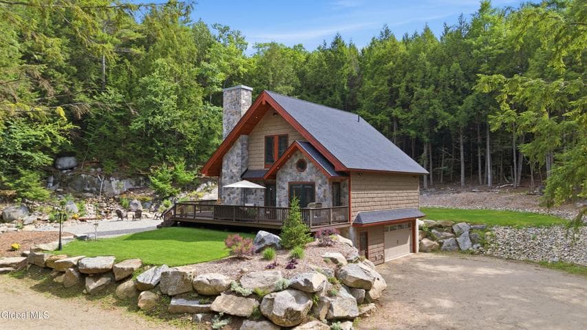 1179 Lake Avenue, Lake Luzerne, NY