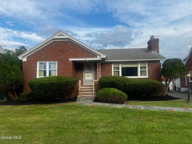 826 New Scotland Avenue, Albany, NY
