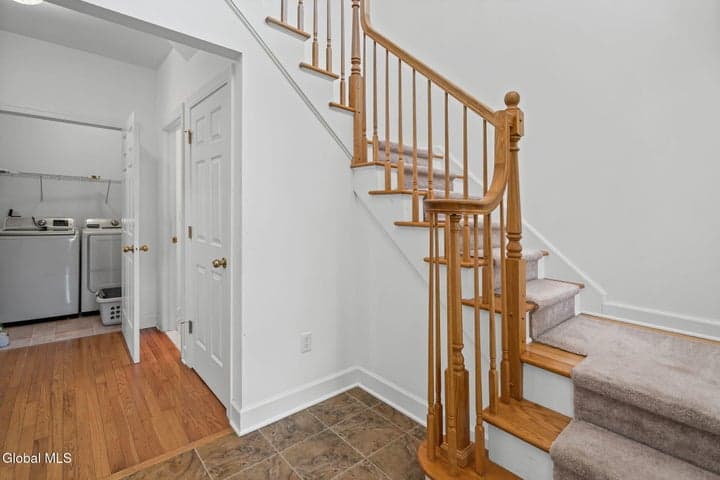 29 Lori Jean Place, Troy, NY, photo 4