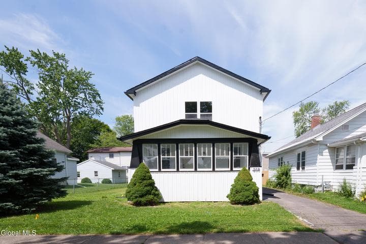 208 Pleasantview Avenue, Scotia, NY