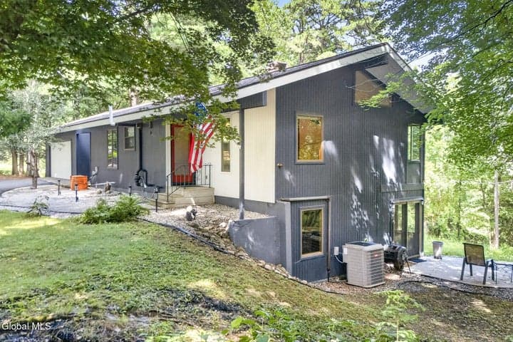 46 East Road, Brunswick, NY, photo 2