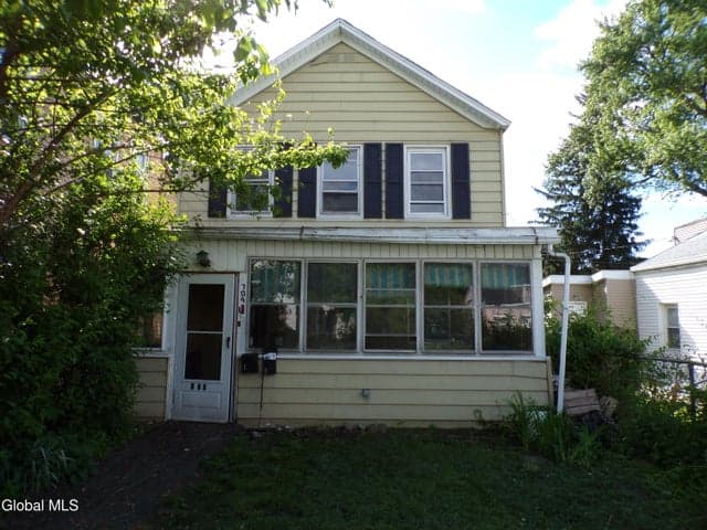 709 4th Avenue, Troy, NY