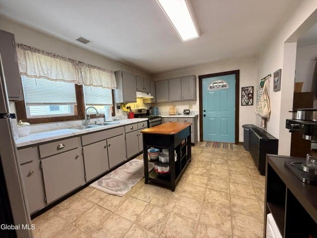 7 Dudley Street, Glens Falls, NY, photo 2