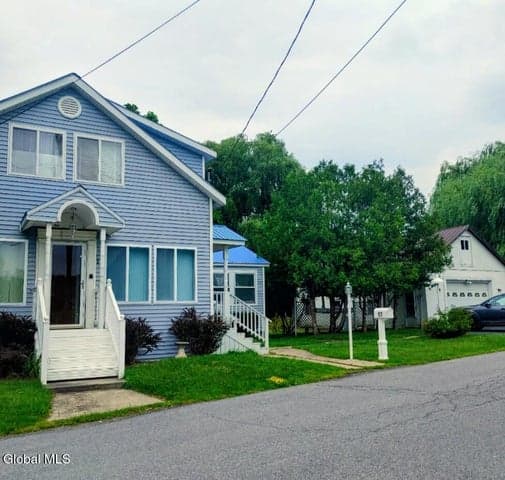 17 Abercrombie Street, Ticonderoga, NY, photo 3