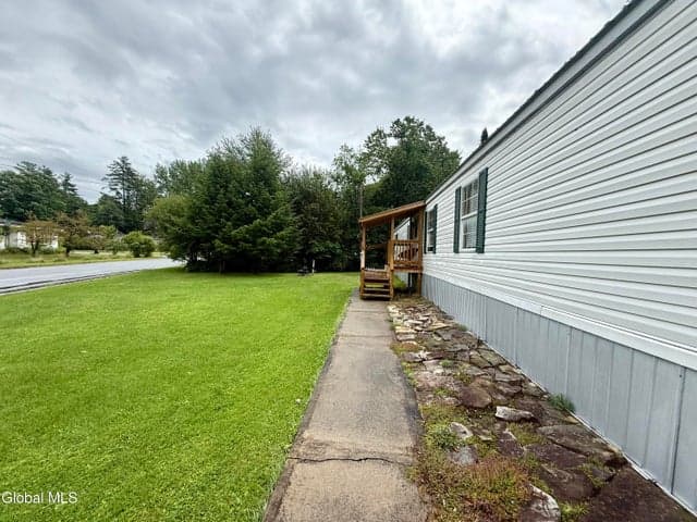 15 Stacy Street, Warrensburg, NY, photo 3