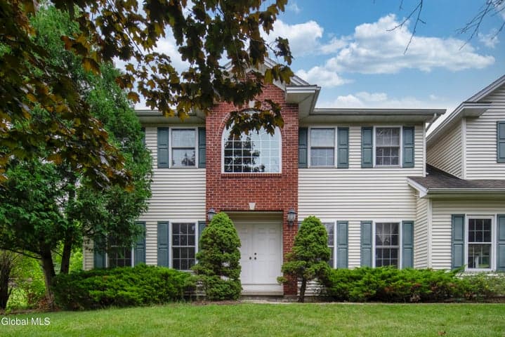 41 Dyke Road, Latham, NY