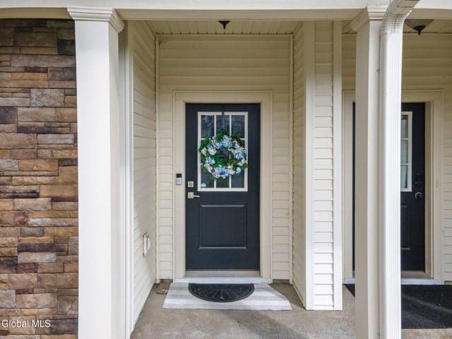 49 Whitaker Drive, Colonie, NY, photo 3