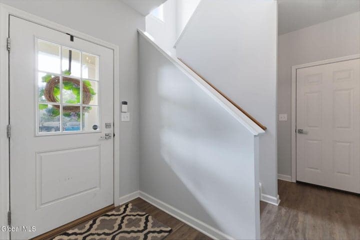 49 Whitaker Drive, Colonie, NY, photo 4