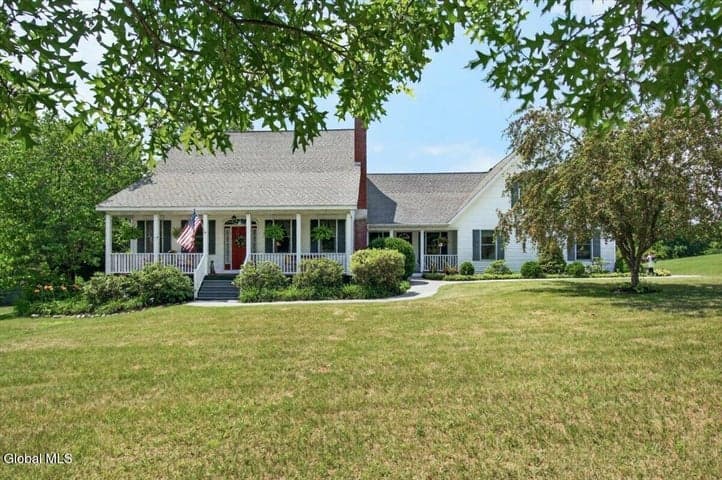 67 Stafford Bridge Road, Saratoga Springs, NY, photo 1