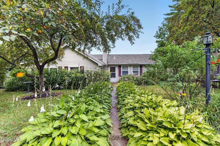 142 Sunnyside N, Queensbury, NY, photo 4