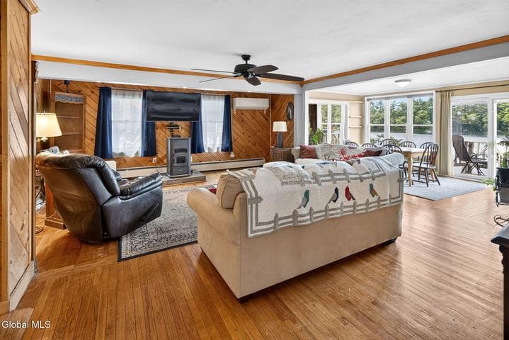 142 Sunnyside N, Queensbury, NY, photo 5