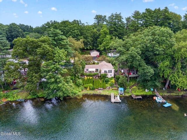 142 Sunnyside N, Queensbury, NY, photo 2