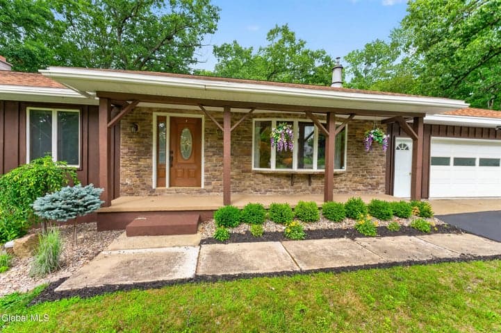 434 Steele Ave Extension, Gloversville, NY, photo 2