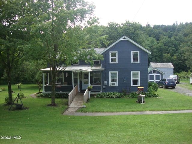 101 Valley Brook Road, Minden, NY