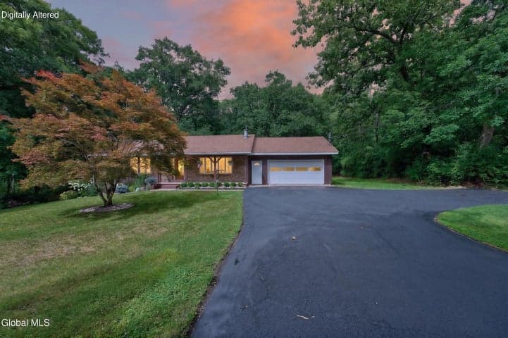 434 Steele Ave Extension, Gloversville, NY