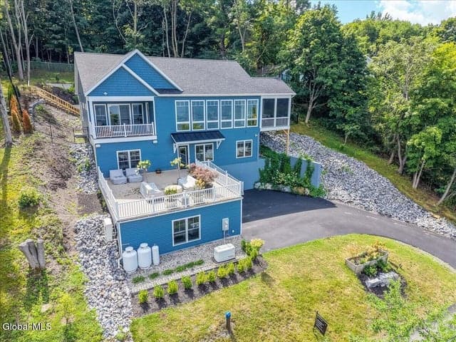 91 Rodgers Lane, Saratoga Springs, NY, photo 2