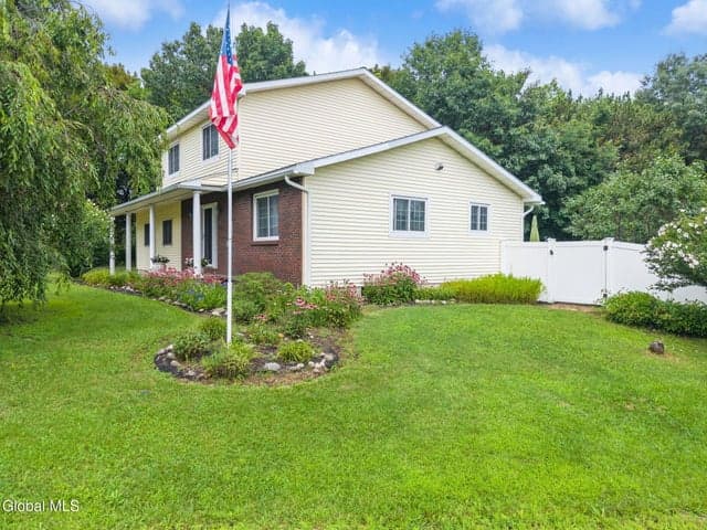 407 Hidley Road, North Greenbush, NY, photo 3