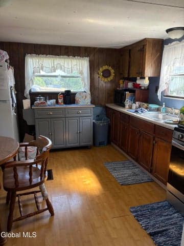 29 Nellis Street, Palatine Bridge, NY, photo 3