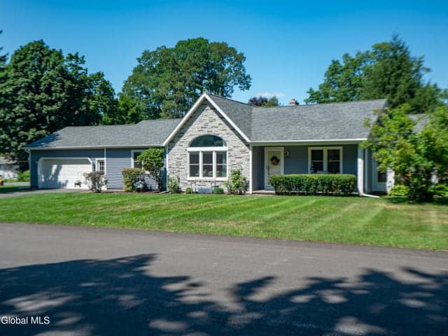 2A Dawn Drive, Latham, NY, photo 2