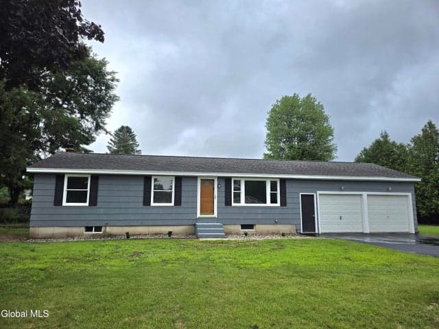 12 New Britain Drive, Wilton, NY