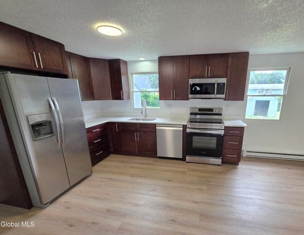 12 New Britain Drive, Wilton, NY, photo 3