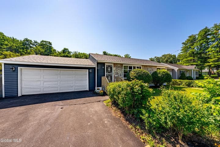 72 Cordell Road, Schenectady, NY, photo 2