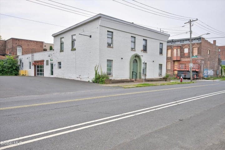 40 River Street, Troy, NY