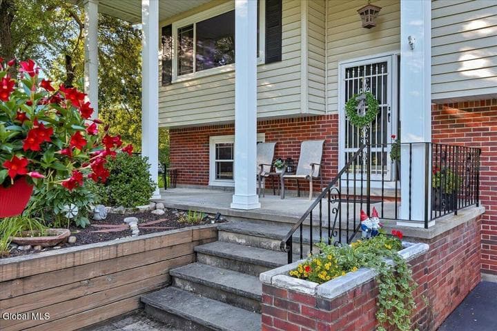 609 Waite Road, Clifton Park, NY, photo 3