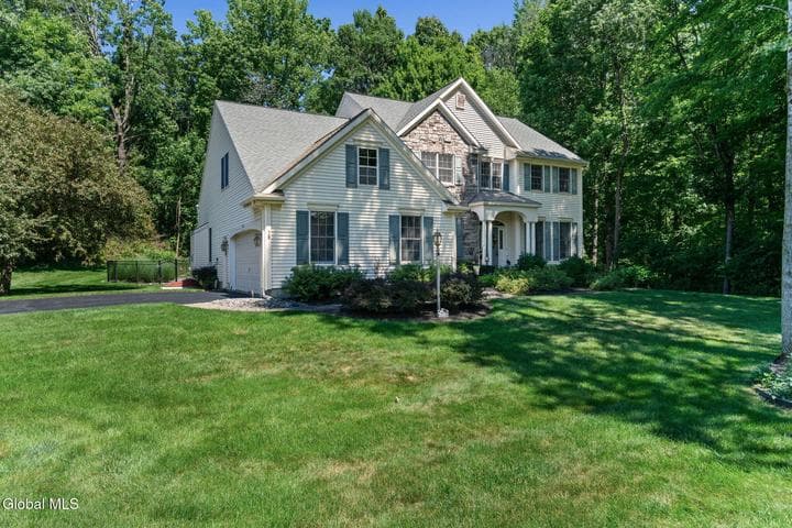 19 Nadler Road, Clifton Park, NY, photo 2
