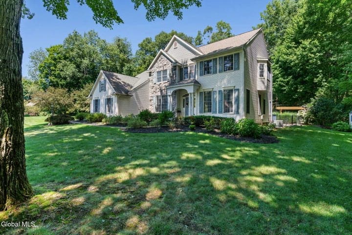 19 Nadler Road, Clifton Park, NY, photo 3