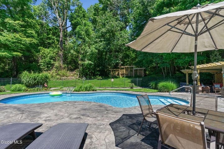 19 Nadler Road, Clifton Park, NY, photo 4