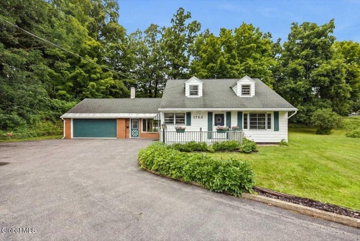 1782 Pangburn Road, Duanesburg, NY