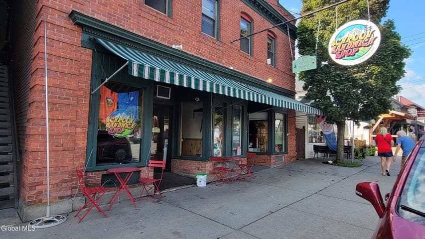 1073 US-9, Schroon, NY