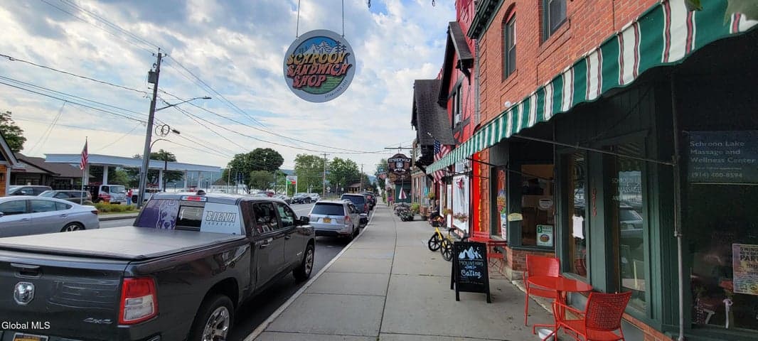 1073 US-9, Schroon, NY, photo 3