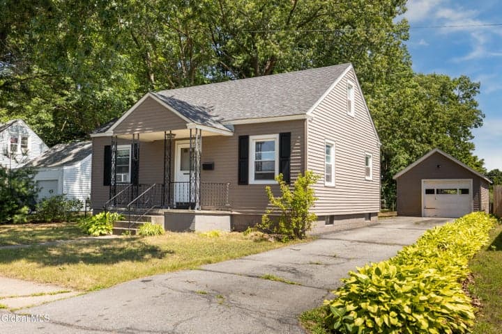 31 Wright Street, Hudson Falls, NY, photo 2