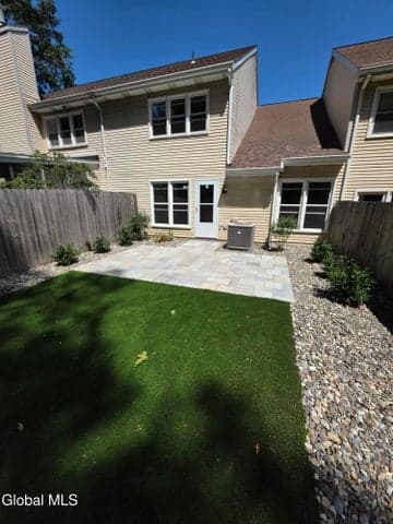 32 Old Coach Road, Clifton Park, NY, photo 3