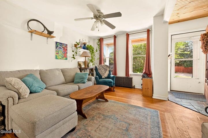 33 Grove Avenue, Albany, NY, photo 3