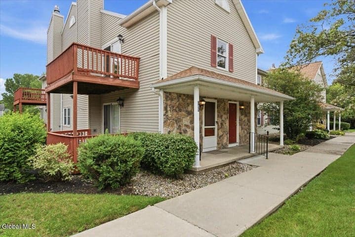 1200 Hillside Avenue #APT 105, Niskayuna, NY