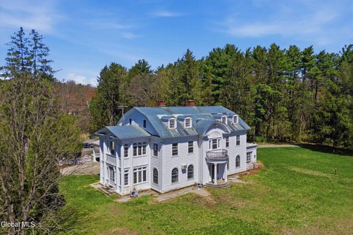 2255 Ballston Avenue, Saratoga Springs, NY, photo 2