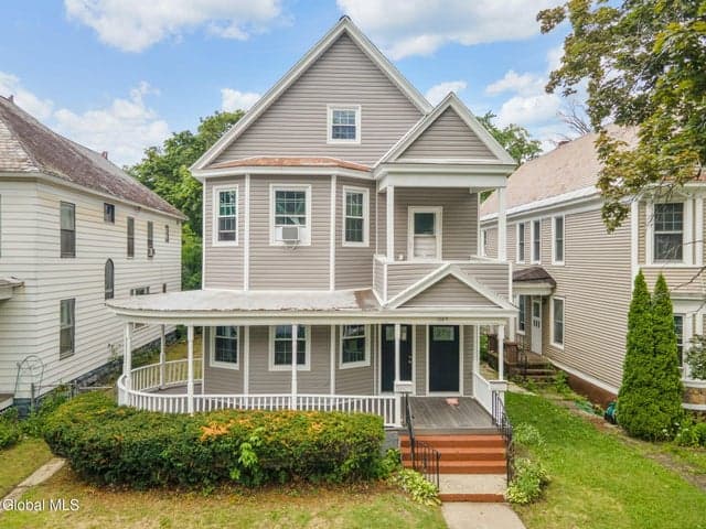 1109 Glenwood Boulevard, Schenectady, NY