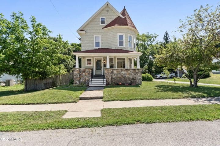 24 Halcyon Street, Scotia, NY, photo 4
