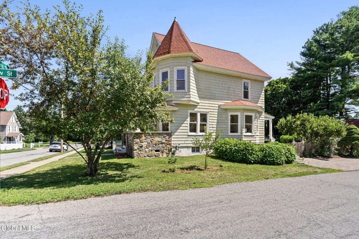 24 Halcyon Street, Scotia, NY, photo 5